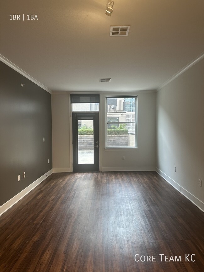 Building Photo - 1300 Baltimore Ave