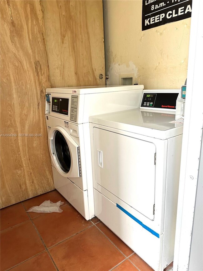 Building Photo - 7256 SW 94th Pl