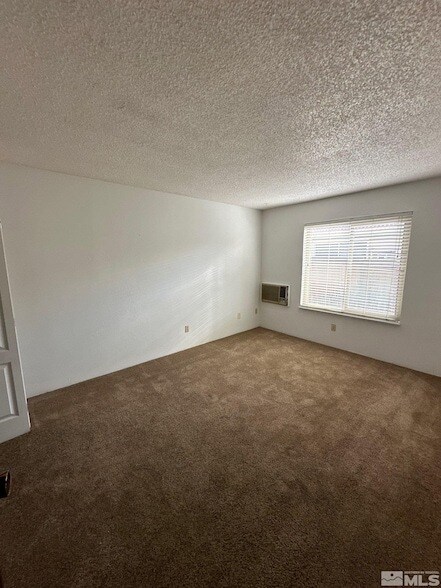 Building Photo - 1005 Baywood Dr