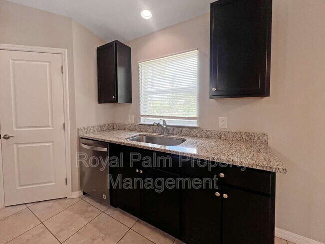 Building Photo - 2908 15th St W