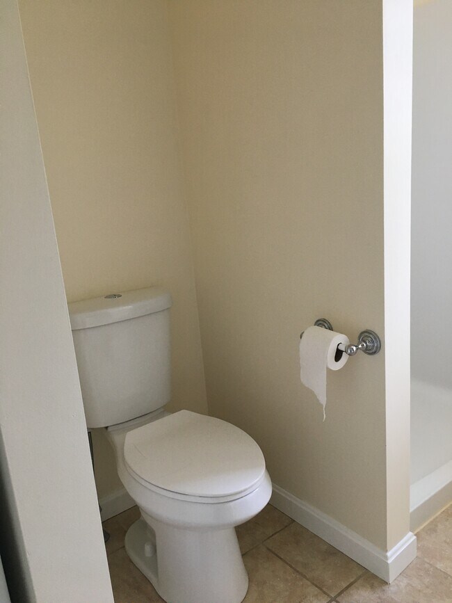 bathroom - 12 Cranberry Rd