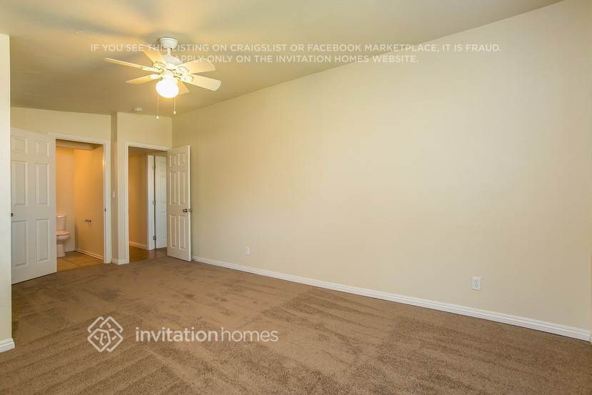 Building Photo - 15641 Clarkgrove St