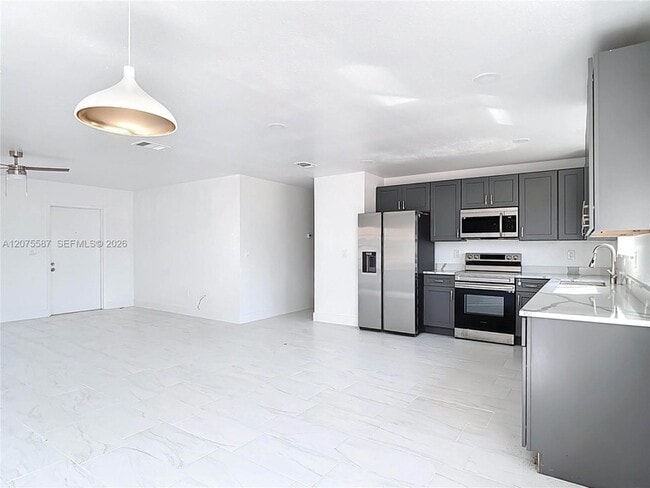 Building Photo - 4487 Pocatella Ave