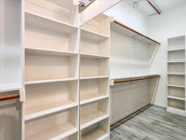 Building Photo - 1101 BreAnne Ct