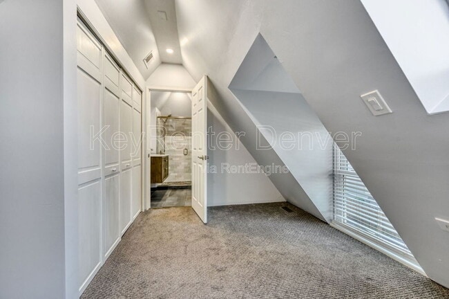 Building Photo - 1328 E 22nd Ave