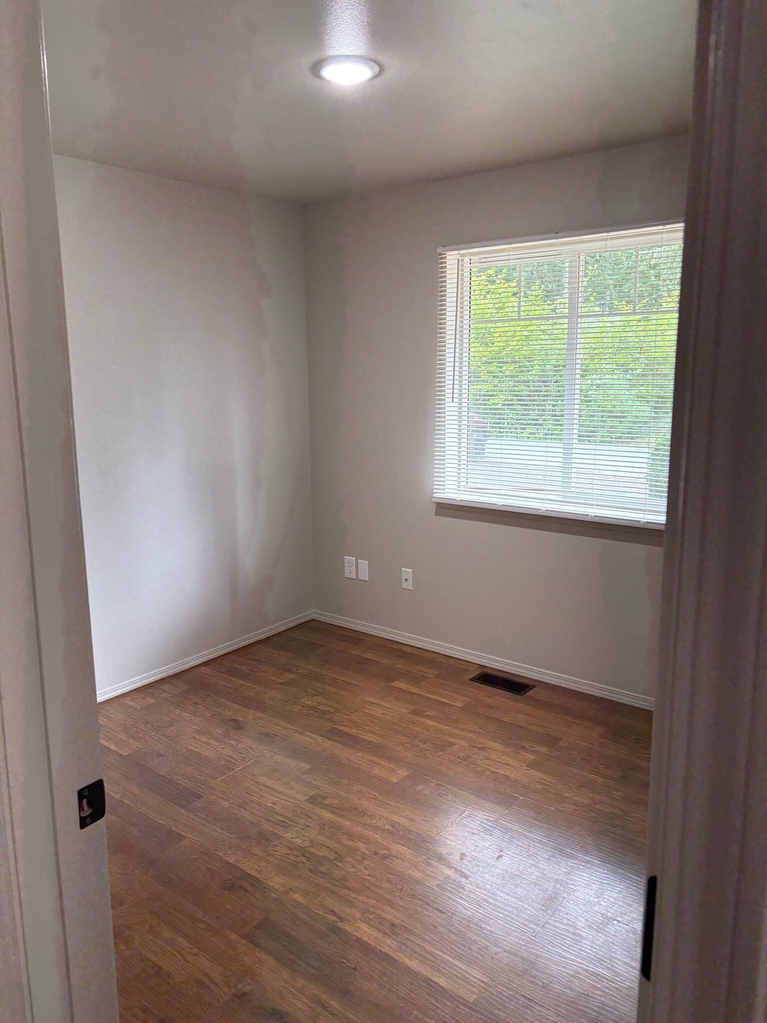 Building Photo - 1385 Graham Dr