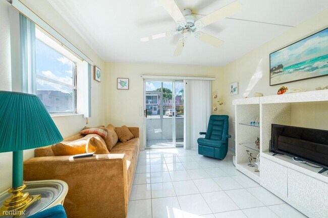 Building Photo - 2 br, 2 bath House - 305 Saxony G