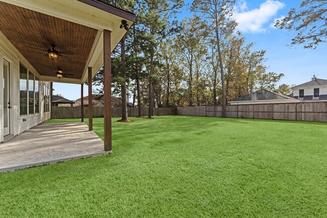 Building Photo - 7007 Longmire Cir