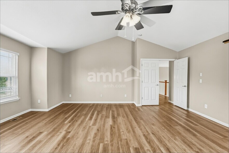 Building Photo - 1556 S Catawba Cir
