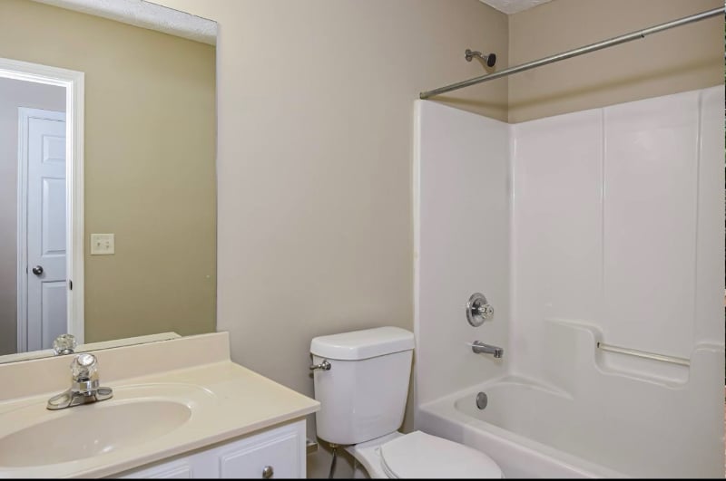 Building Photo - 1335 Heatherton Rd