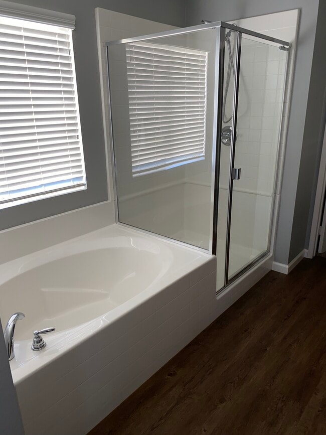 Building Photo - Woodmont