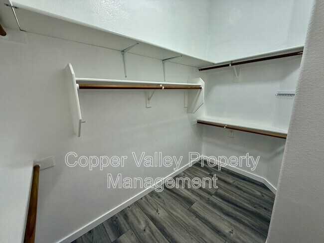 Building Photo - 3553 W Morse Ct