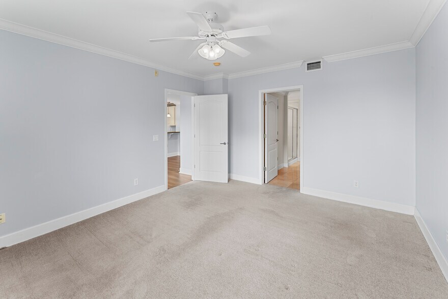 Building Photo - 700 Wilmington Island Rd