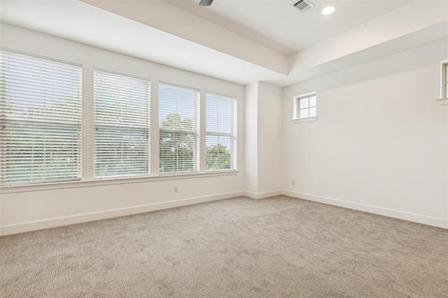 Building Photo - 750 High Garden Pl