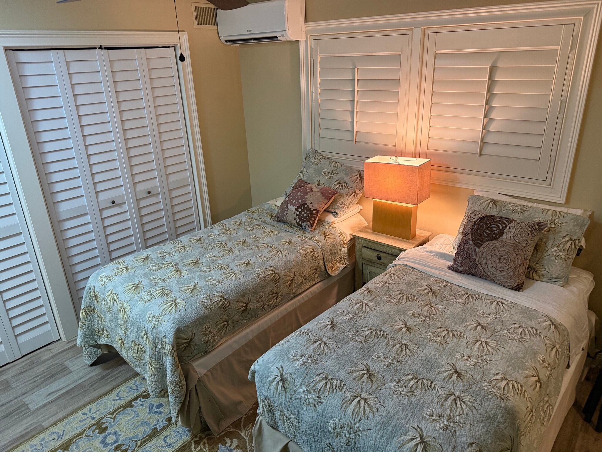 Building Photo - 3600 N Ocean Dr