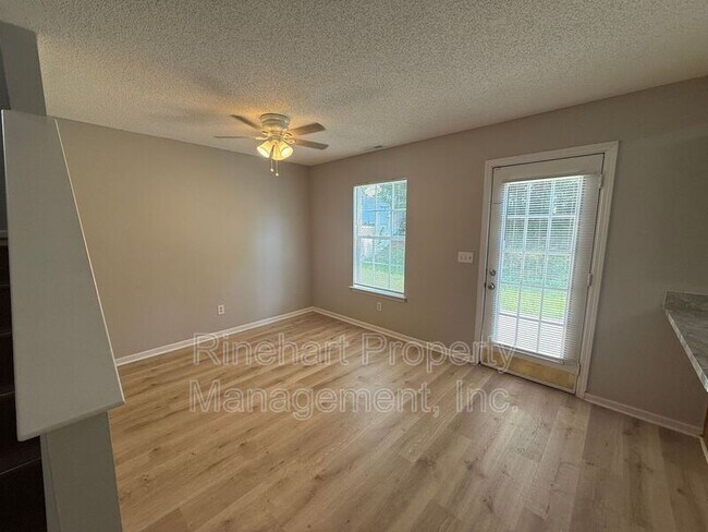 Building Photo - 1770 Baylor Dr