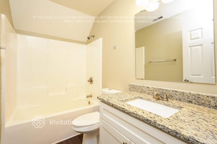 Building Photo - 2741 Bridgeport Dr