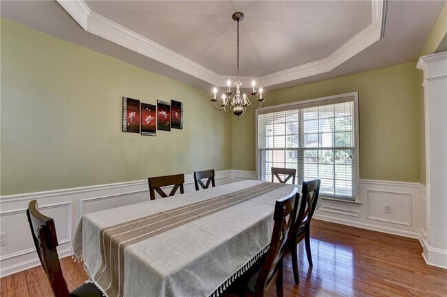 Building Photo - 770 Pimlicon Pl