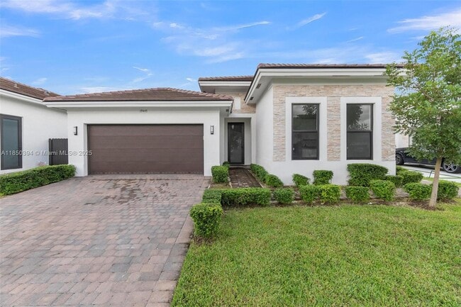 Building Photo - 19447 SW 124th Ave