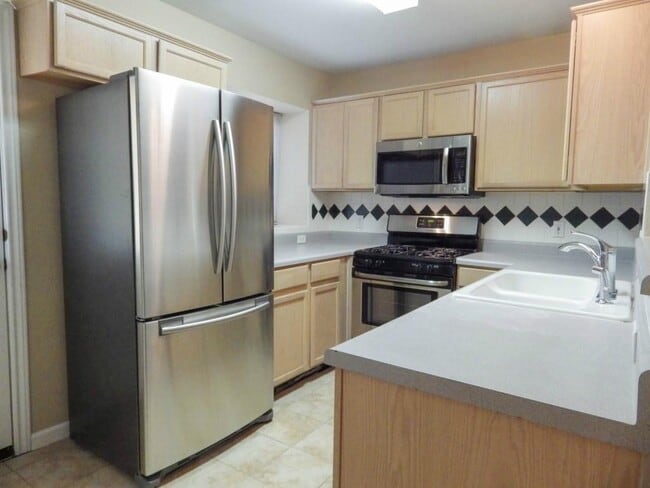 Building Photo - 11901 Swearingen Dr