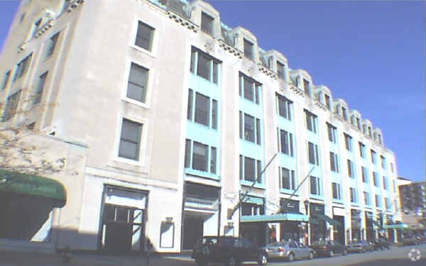 Building Photo - Evanston Galleria Bldg