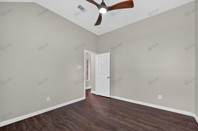 Building Photo - 739 Kilbridge Ln