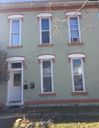 Building Photo - 124 S 6th St