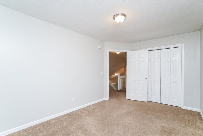 Building Photo - 4033 Pepperwood Dr
