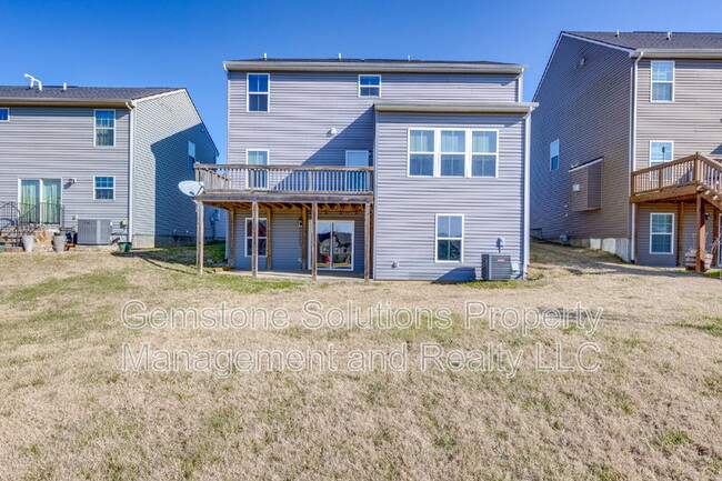 Building Photo - 2704 Orleans Dr