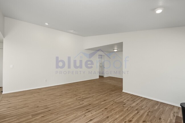 Building Photo - 13920 SW Tennessee Ln