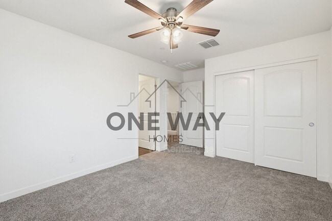 Building Photo - 1250 Abbey Ln