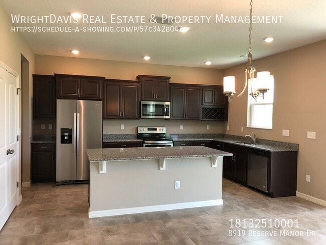 Building Photo - 8919 Reserve Manor Dr