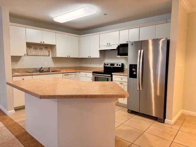 Building Photo - 3591 Kernan Blvd S