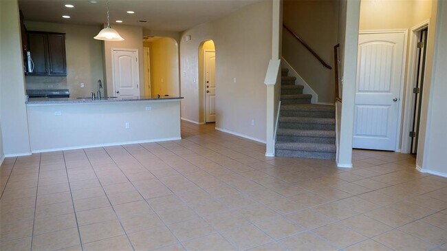 Building Photo - 17208 Bridgefarmer Blvd