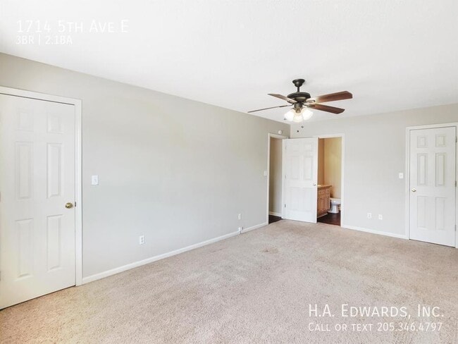 Building Photo - 1714 5th Ave E