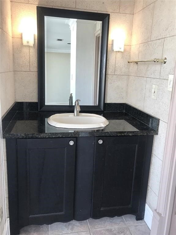 Building Photo - 2016 Main St