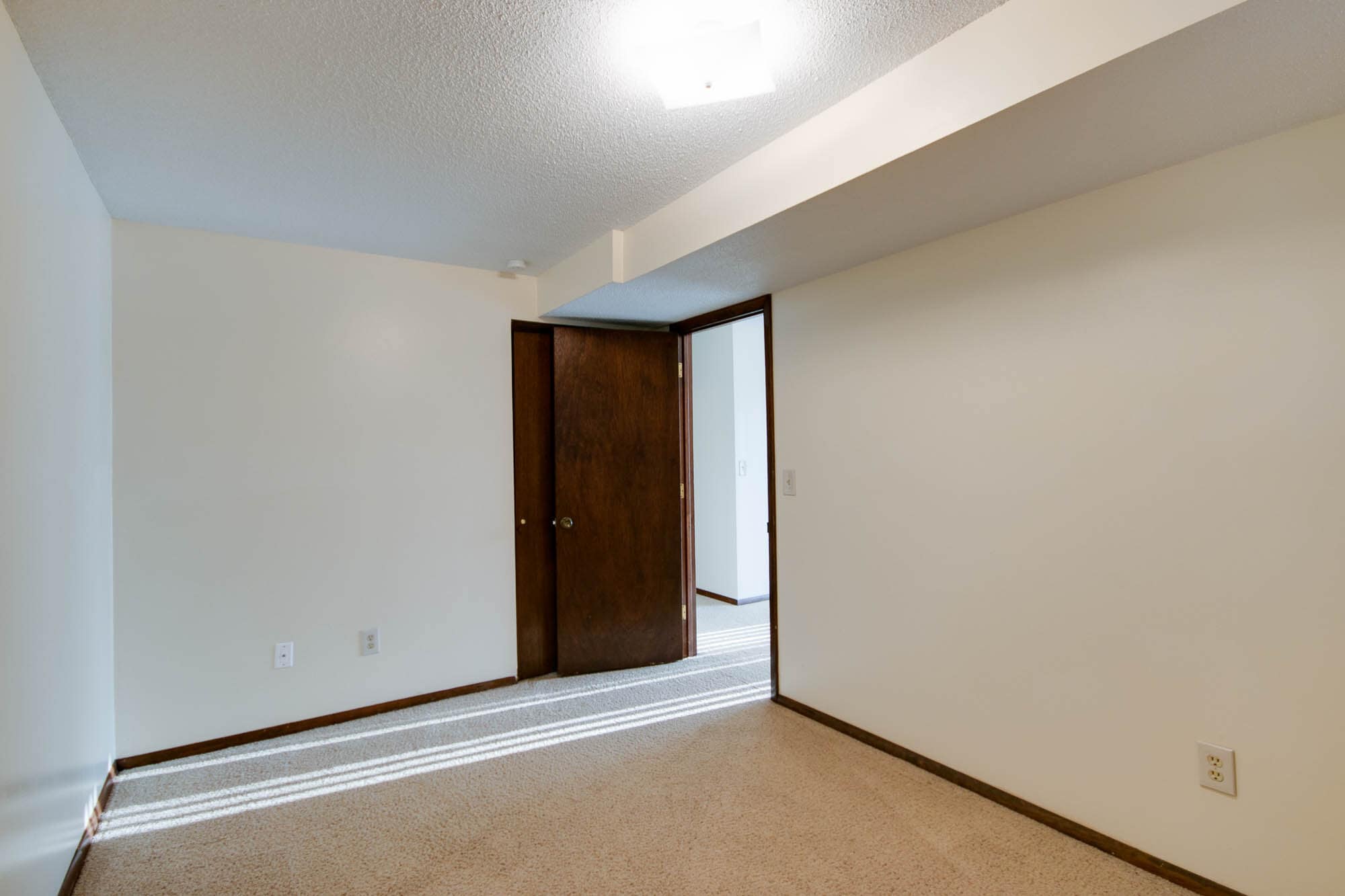 Building Photo - 811 Dondee Dr