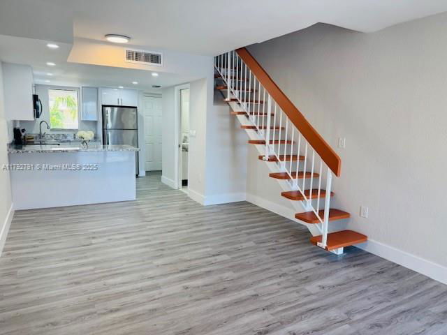 Building Photo - 5650 W 26th Ct