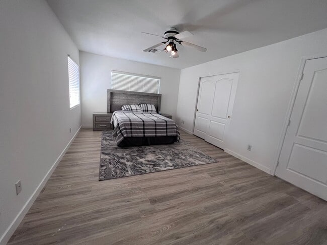 Building Photo - Summerlin 5 Bedroom with a Swimming Pool