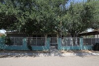 Building Photo - 2901 Mier St