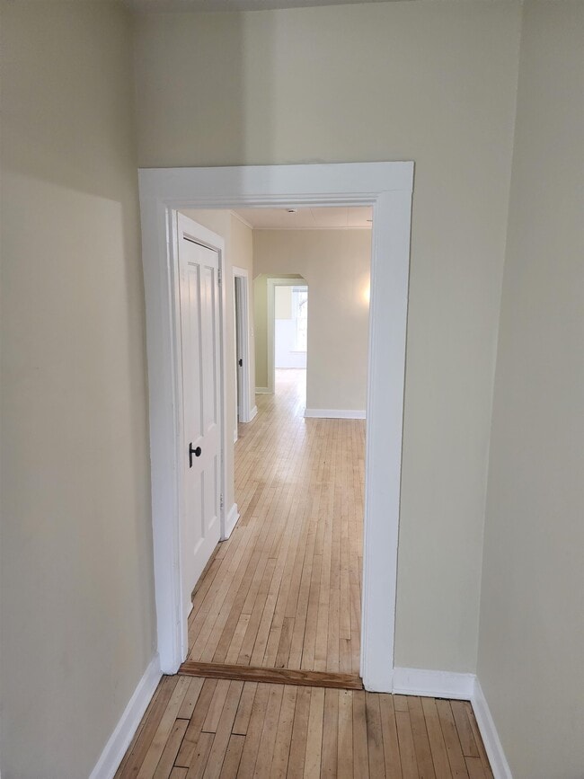 Building Photo - 2122 Rusk St