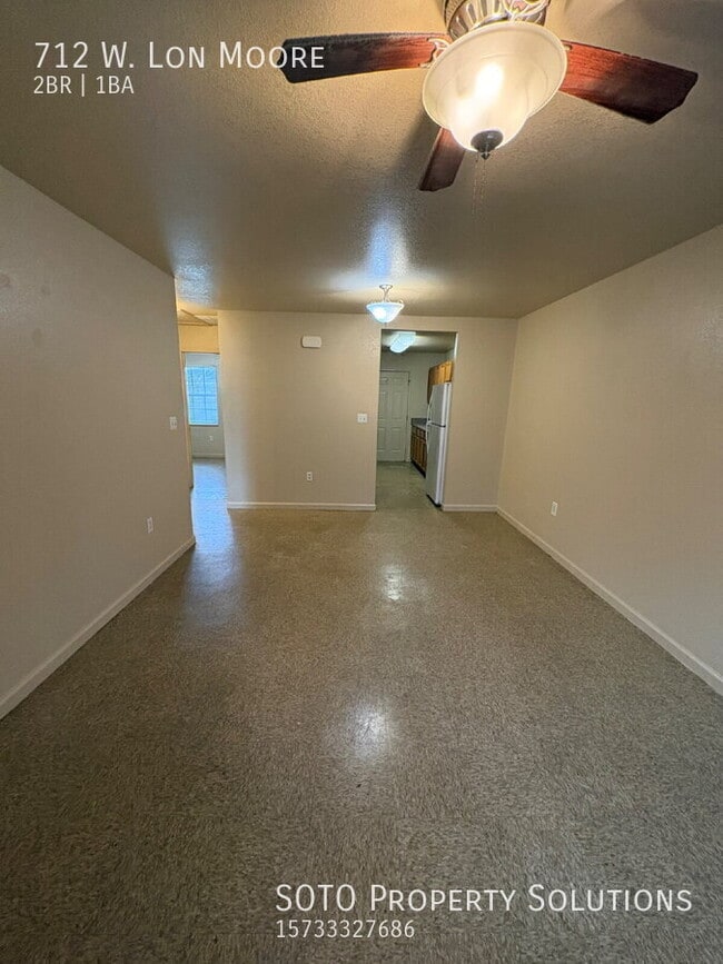 Building Photo - 712 Lon Moore St