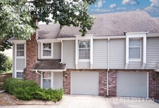 Building Photo - 5613 Riley-