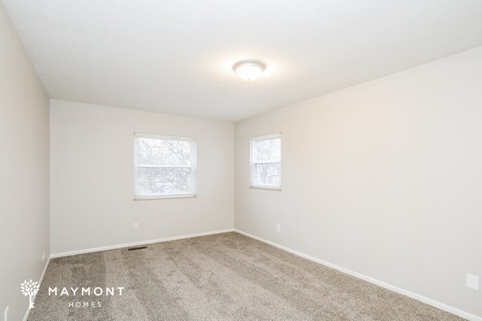 Building Photo - 43 Surrey Ct