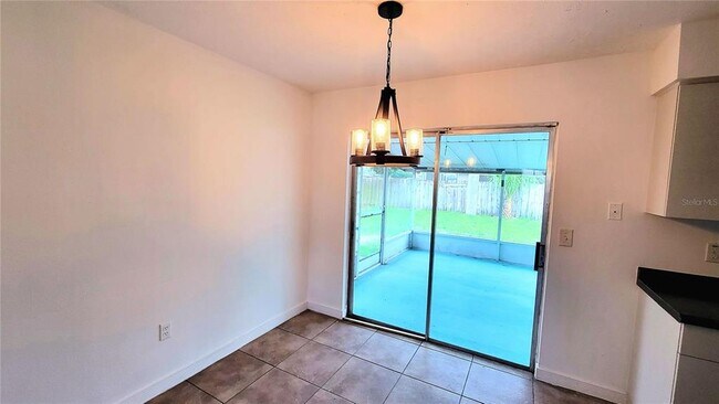 Building Photo - 1703 N Pompano Ave