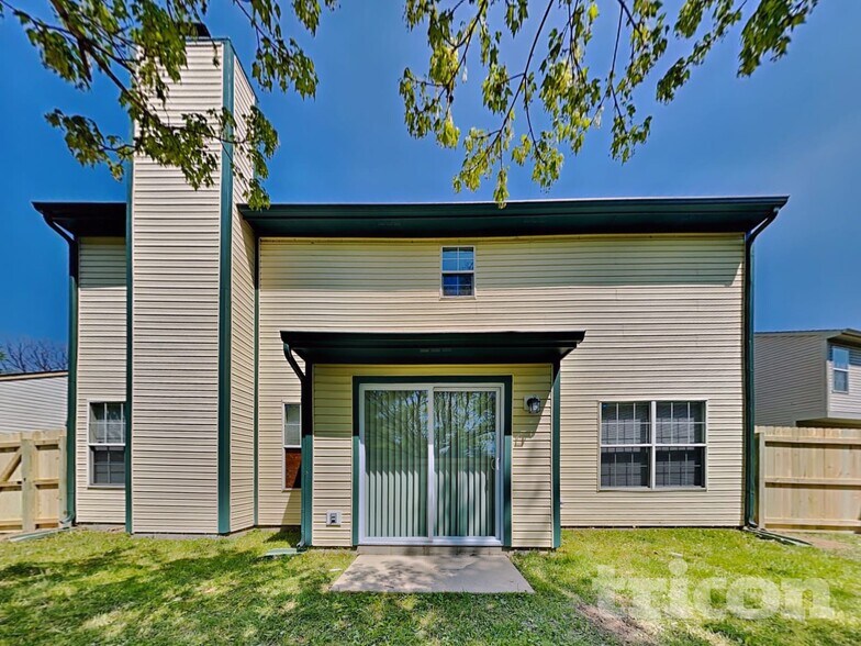 Building Photo - 1022 Pine Mountain Way