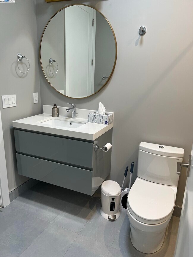 Building Photo - 466-4B1 Ruthven,Palo Alto CA 94301