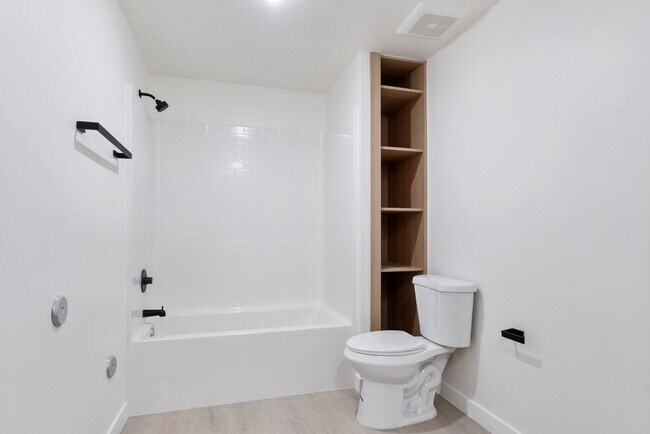 Building Photo - BRAND NEW CONSTRUCTION - Move-In Special 8...