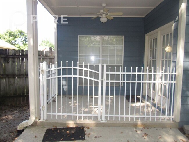 Building Photo - 266 Rocky Ridge Dr