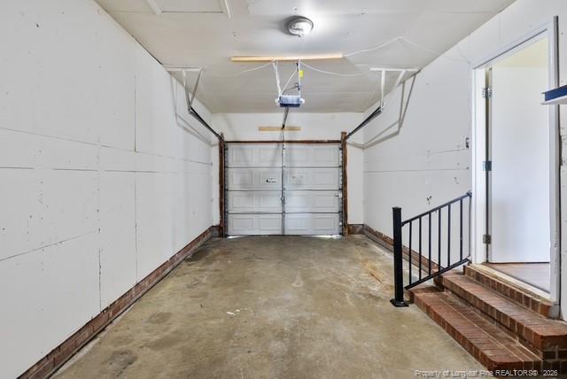 Building Photo - 1067 Pleasant Oak Dr